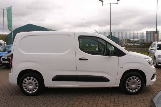 2020 Vauxhall Combo 1.2 Turbo (110PS)(EU6d) Sportive 2000 L1H1 P